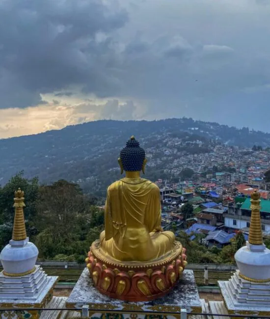 Golden_Buddha_Overlooking_Kalimpong_Landscape Golden_Buddha_Overlooking_Kalimpong_Landscape